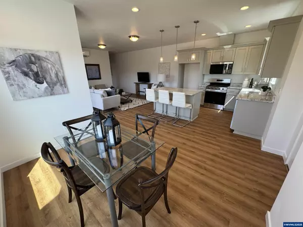 Dallas, OR 97338,1408 Hankel St
