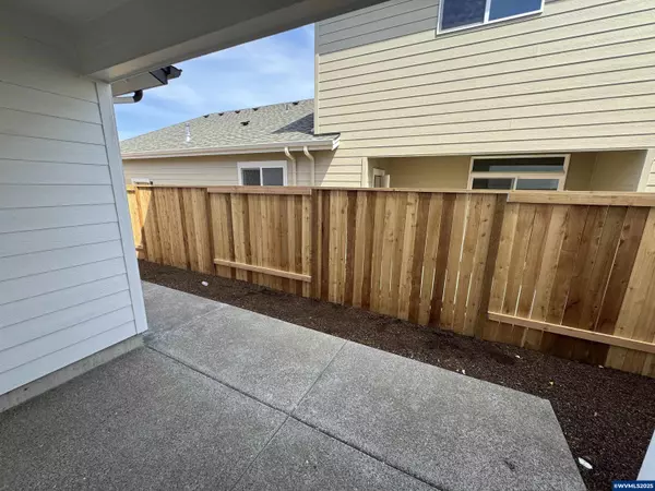 Dallas, OR 97338,1414 Hankel St