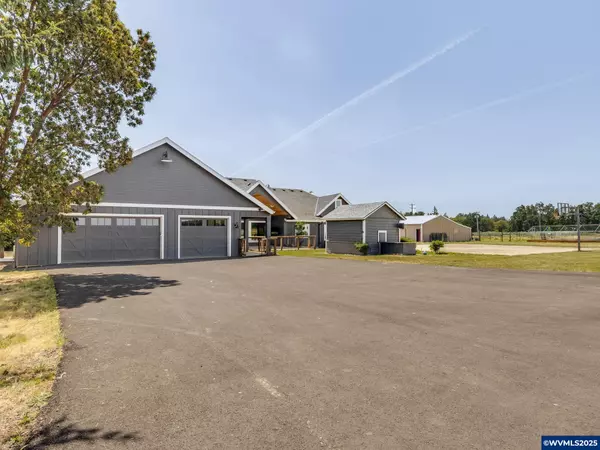 Aurora, OR 97002,21625 Butteville Rd