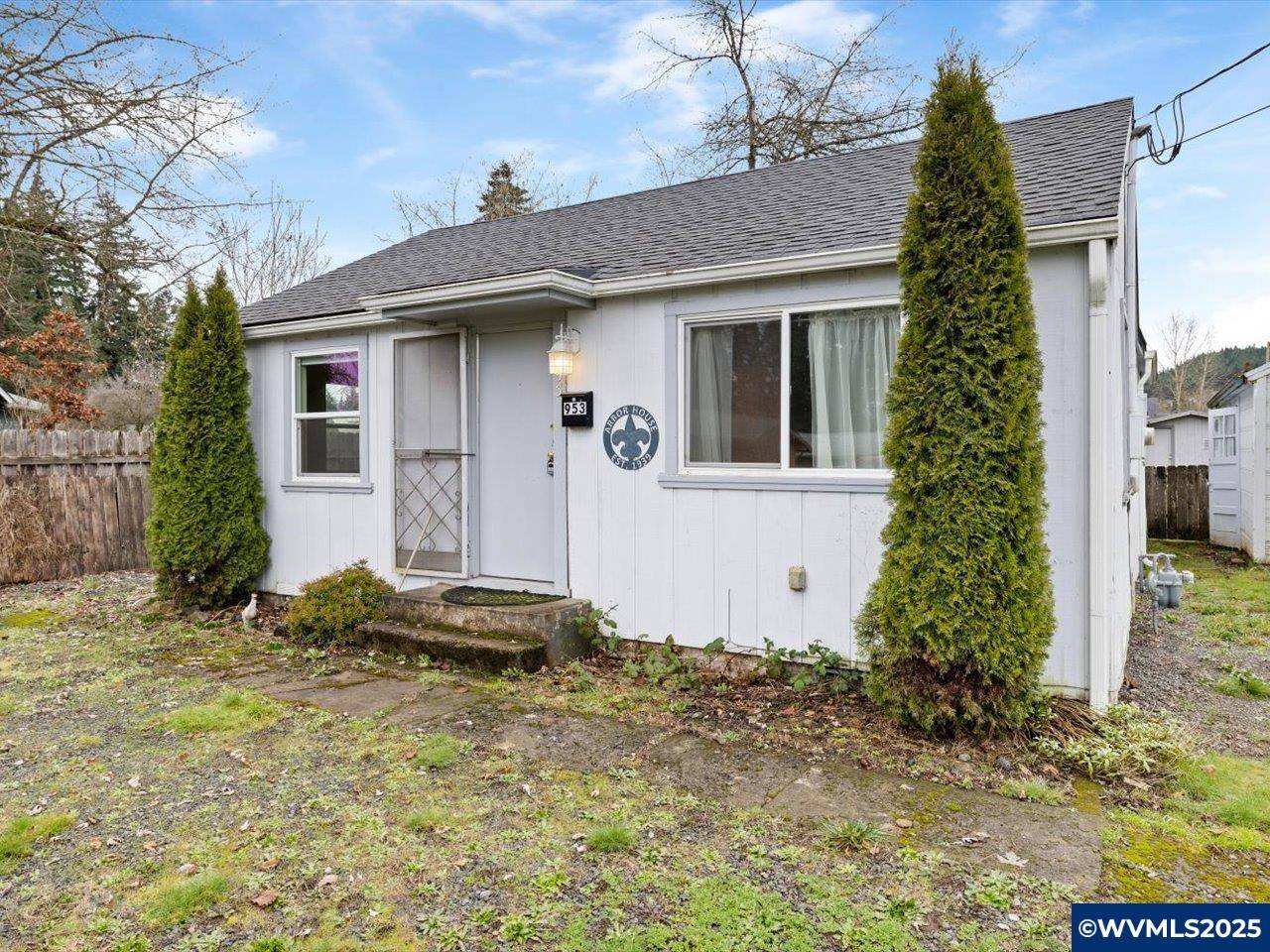 Sweet Home, OR 97386,953 Grape St