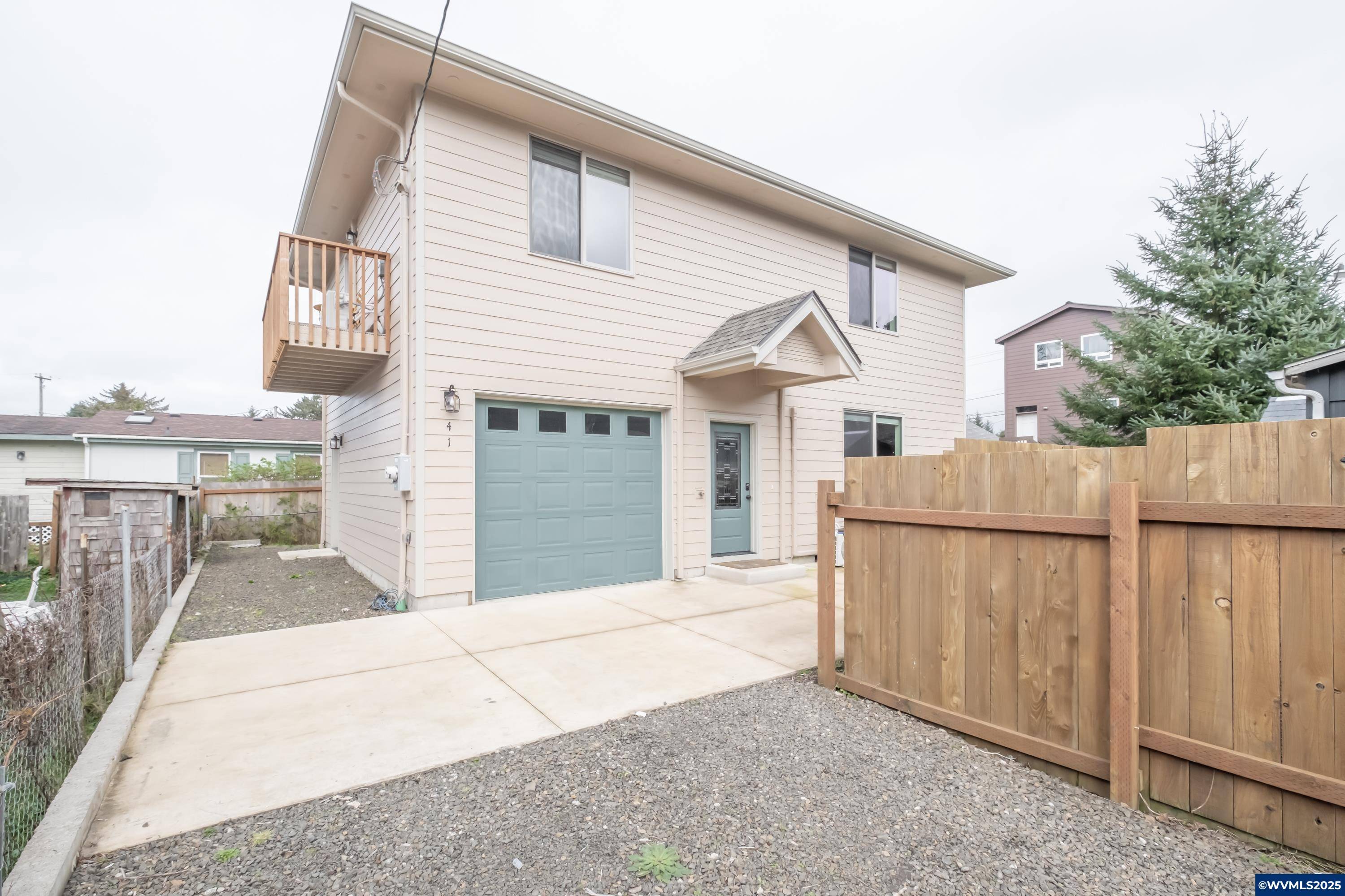 41 Fern St, Gleneden Beach, OR 97388