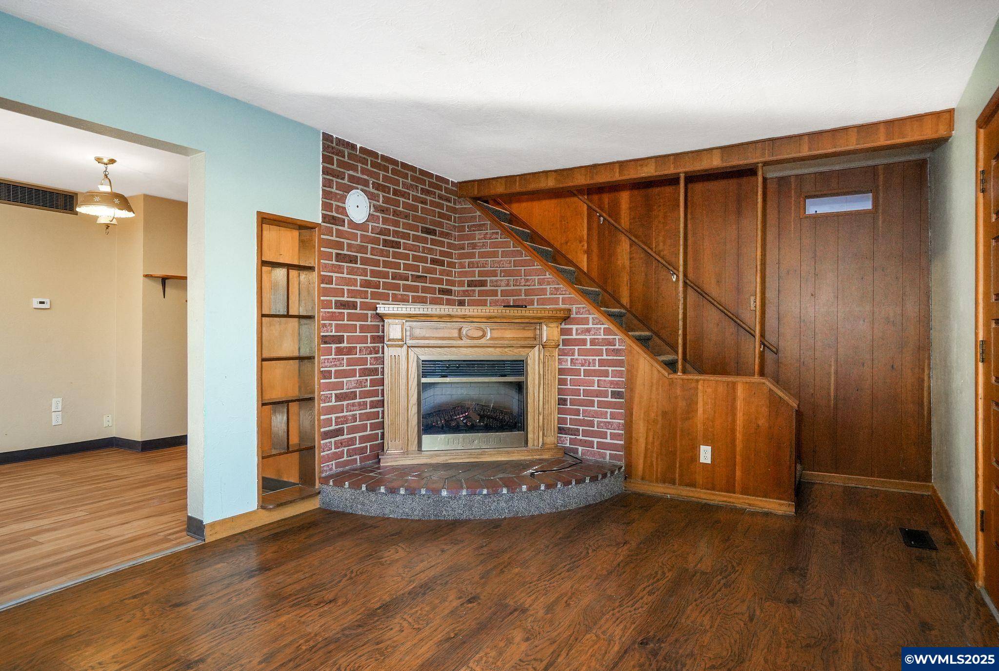 Silverton, OR 97381,600 Whittier St