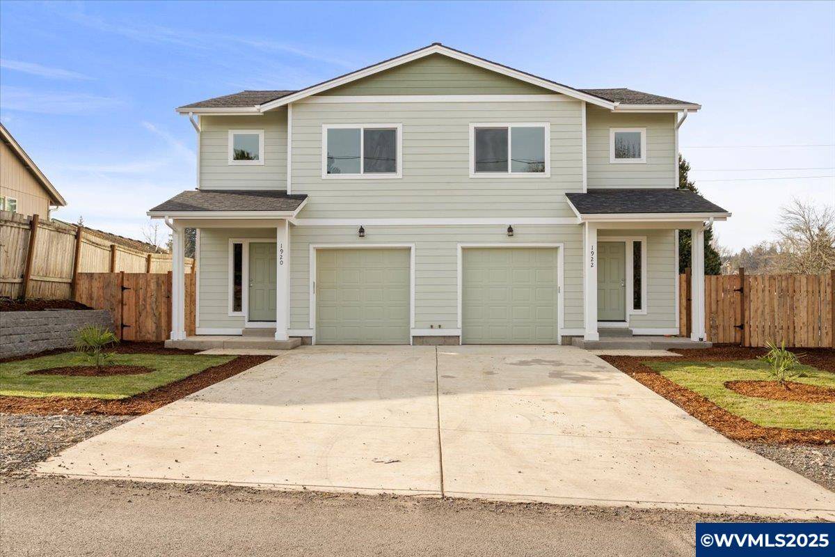 1922 18th (1920) Av, Sweet Home, OR 97386