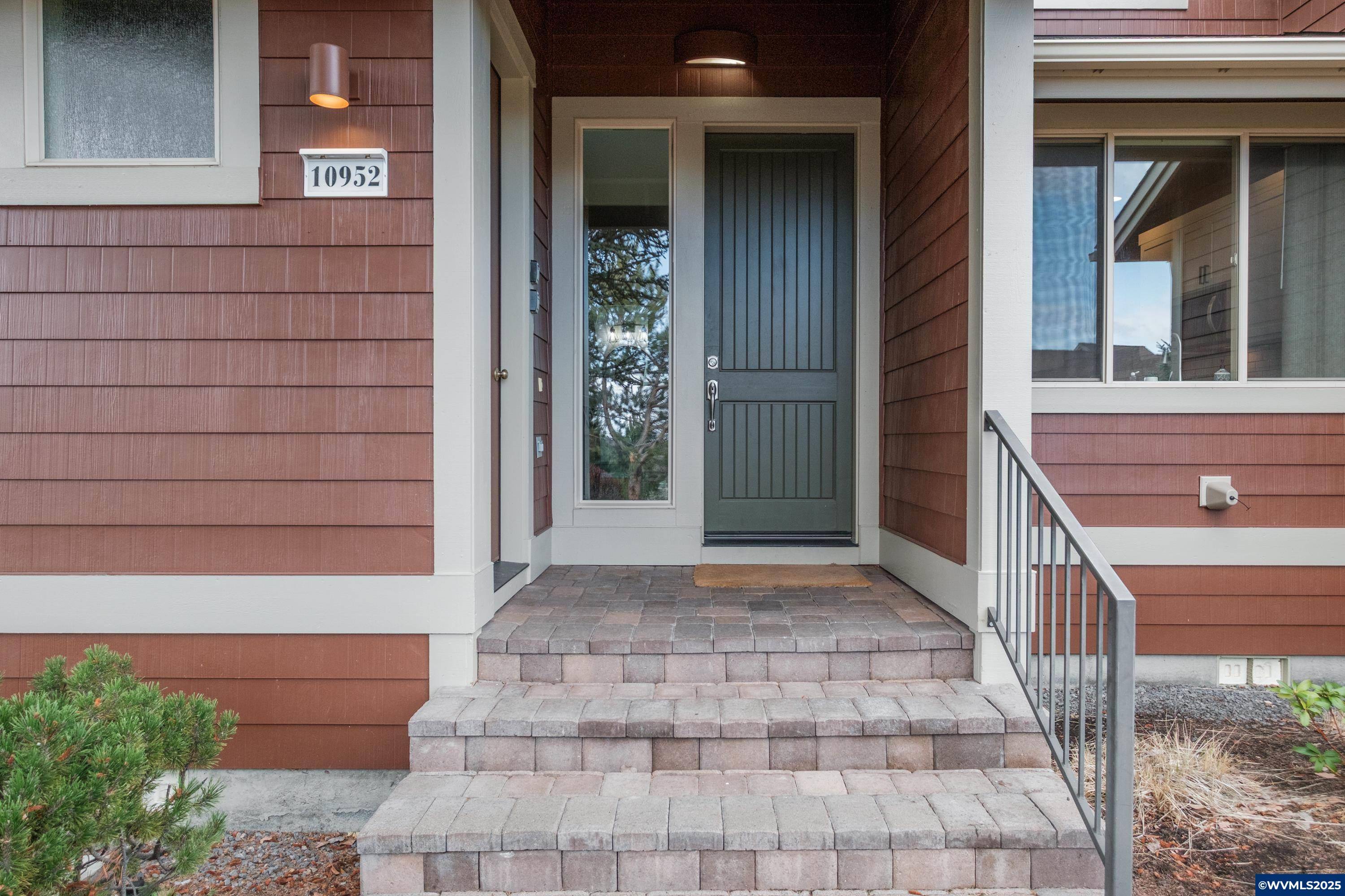 Redmond, OR 97756,10952 Village Lp