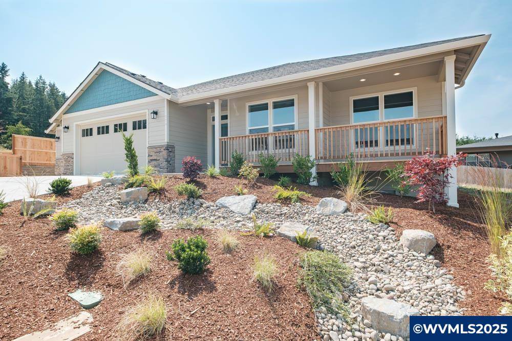 Silverton, OR 97381,776 Riley Dr