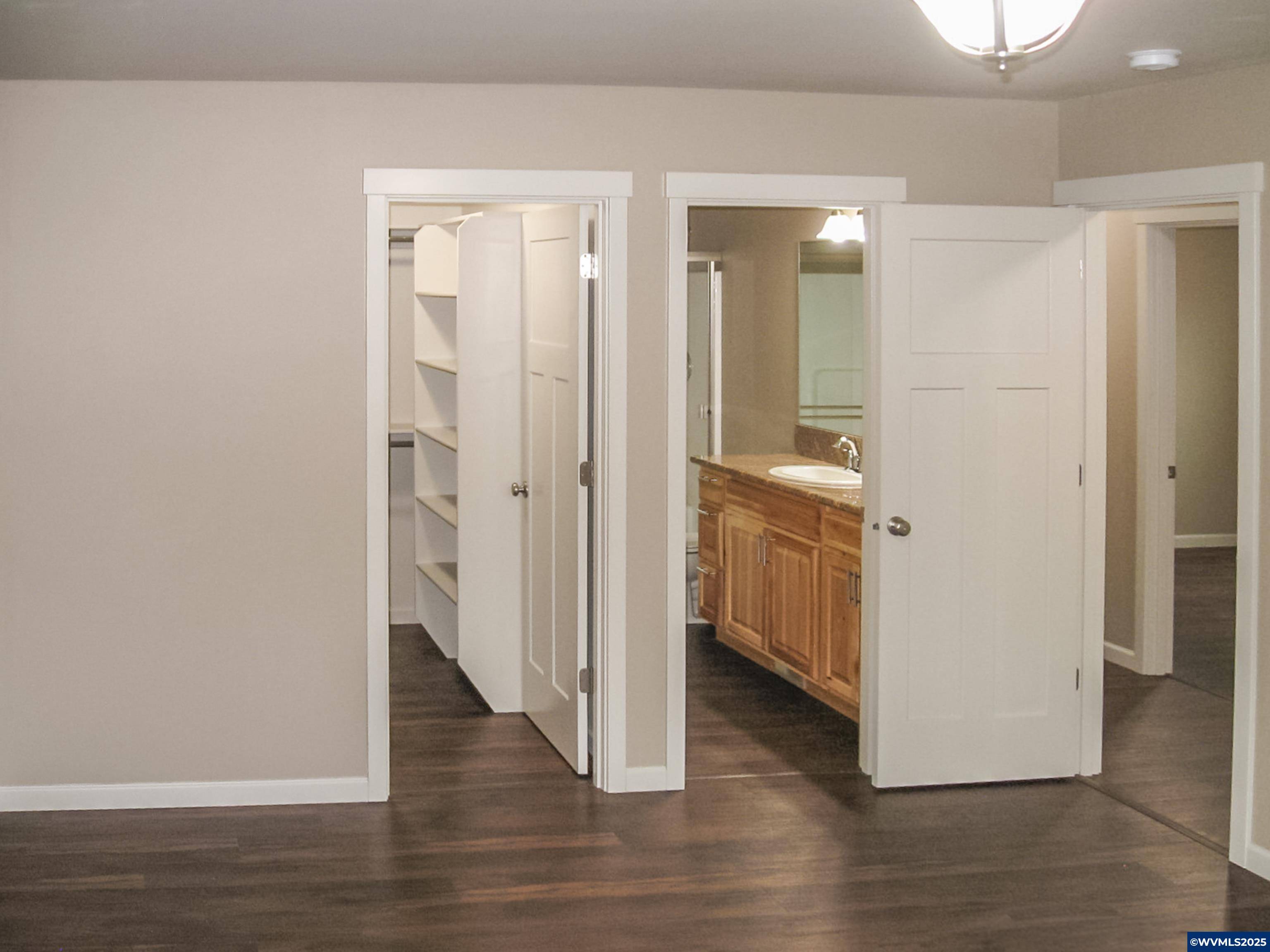 Albany, OR 97322,1845 17th (-1849) Av SE SE