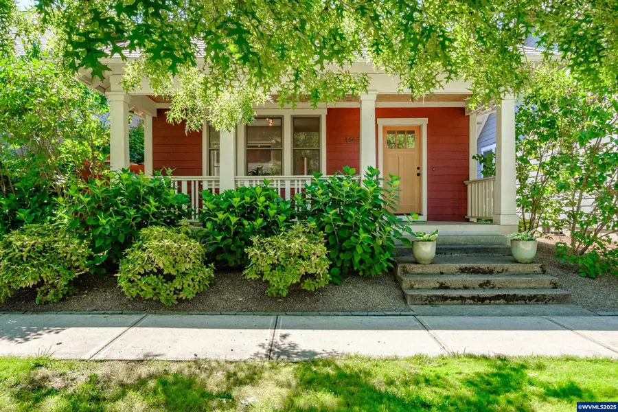 1665 Gwinn St E E, Monmouth, OR 97361