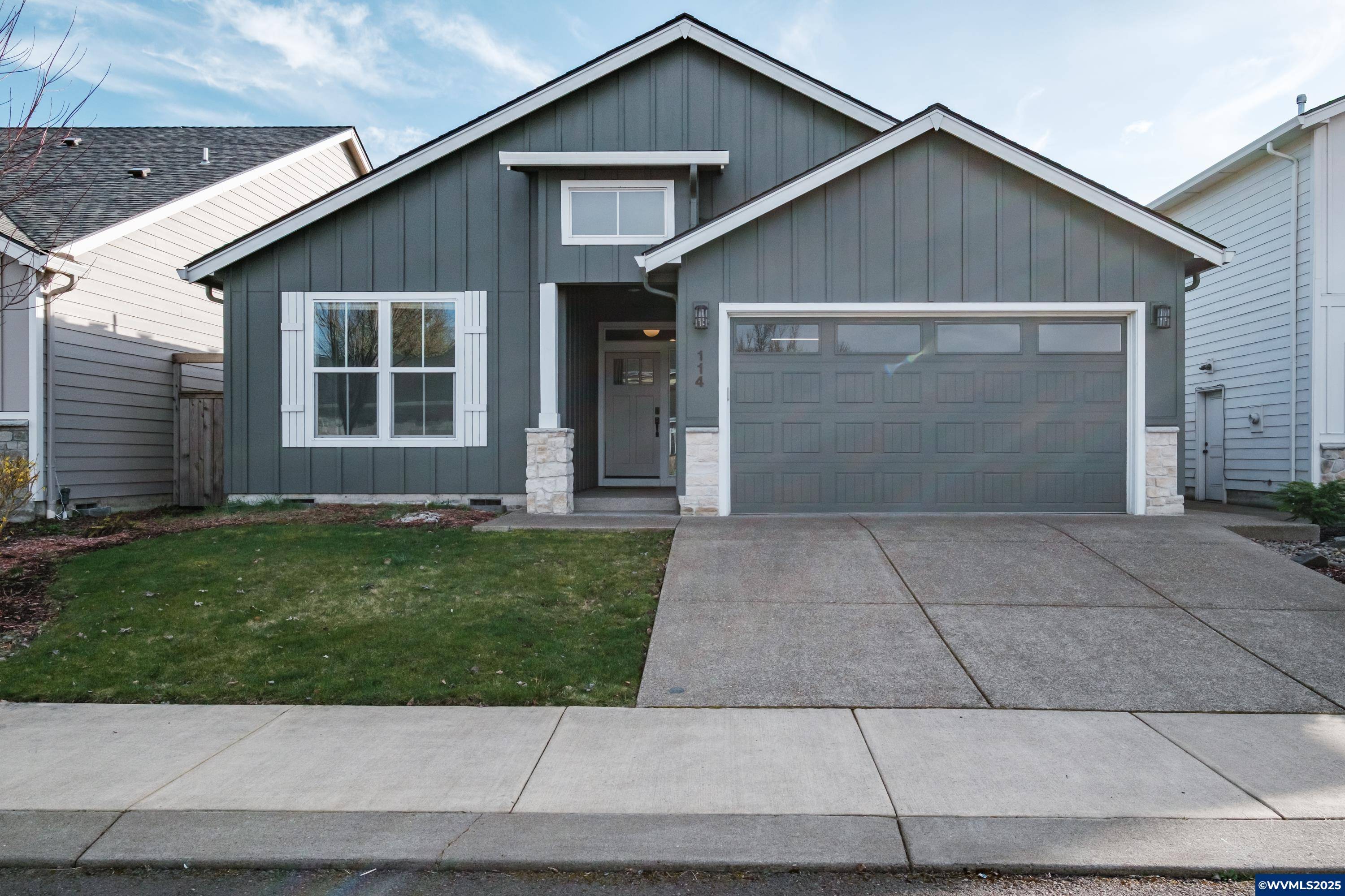 114 Beaver Ct, Dallas, OR 97338