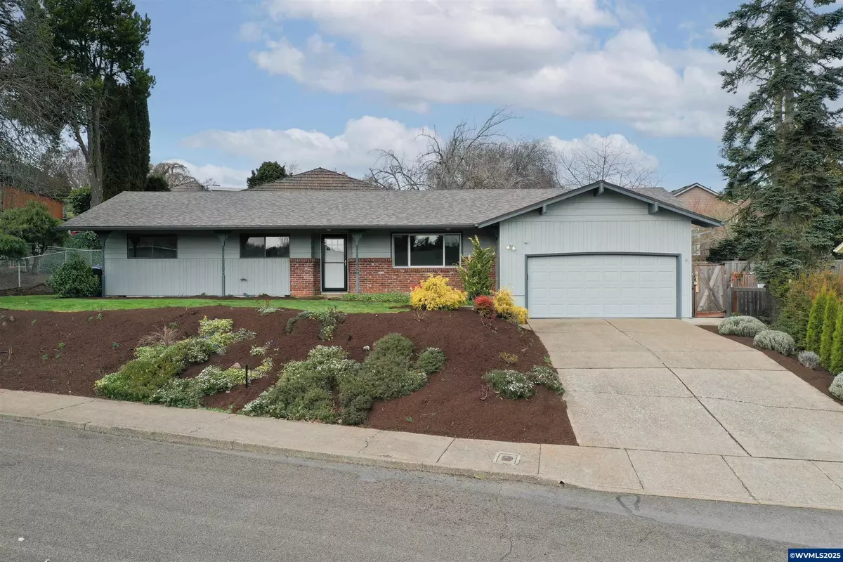 Salem, OR 97304,3267 CHAMPLAIN Dr NW NW