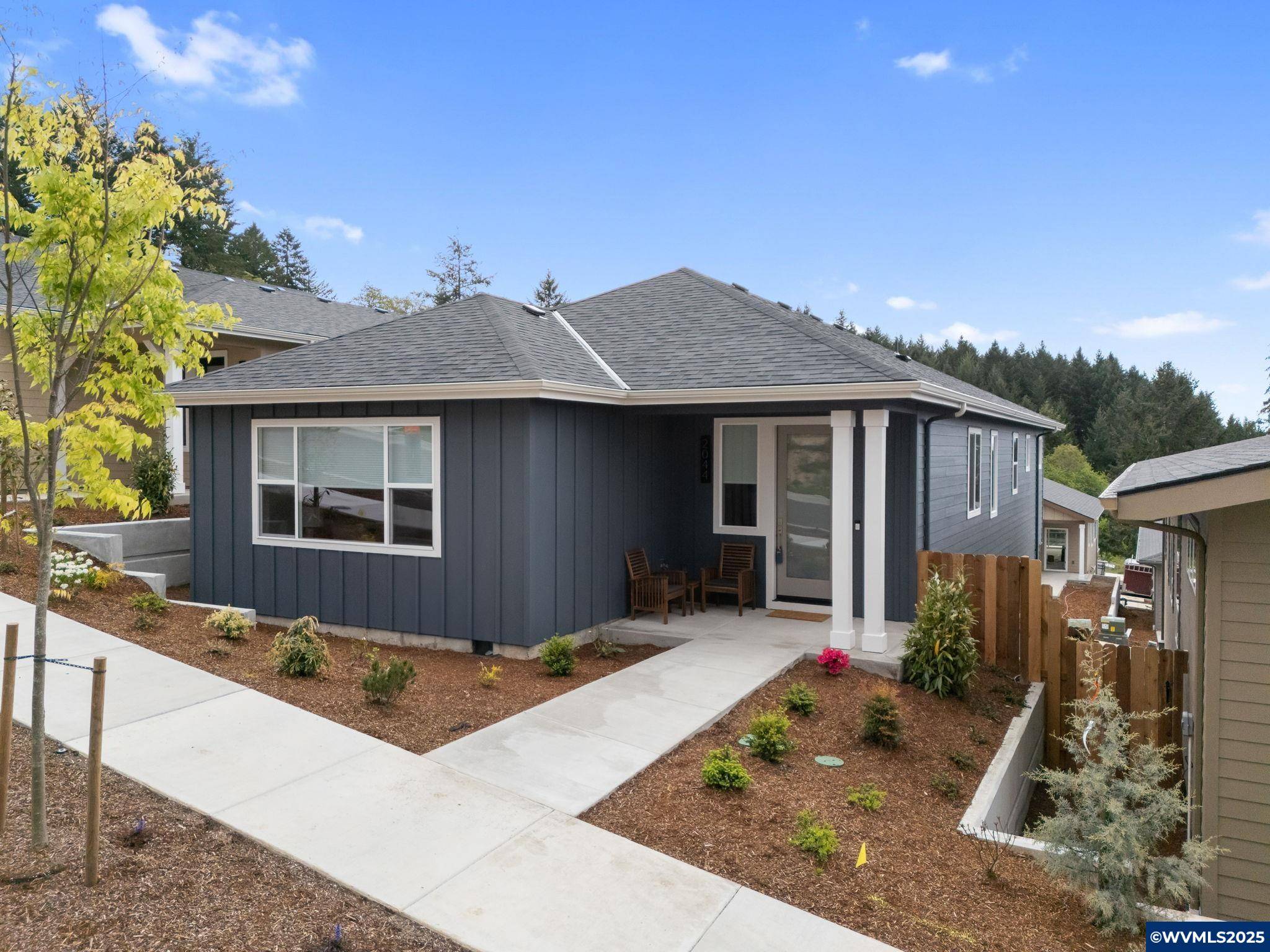 2044 Victory Av, Corvallis, OR 97330