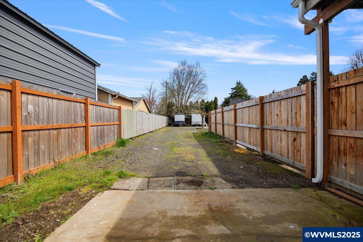 Salem, OR 97301,3470 Williams Av NE NE