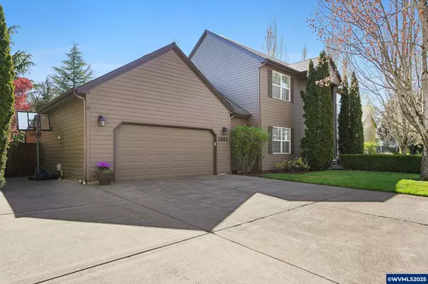 Salem, OR 97306,5381 Woodscape Dr SE SE