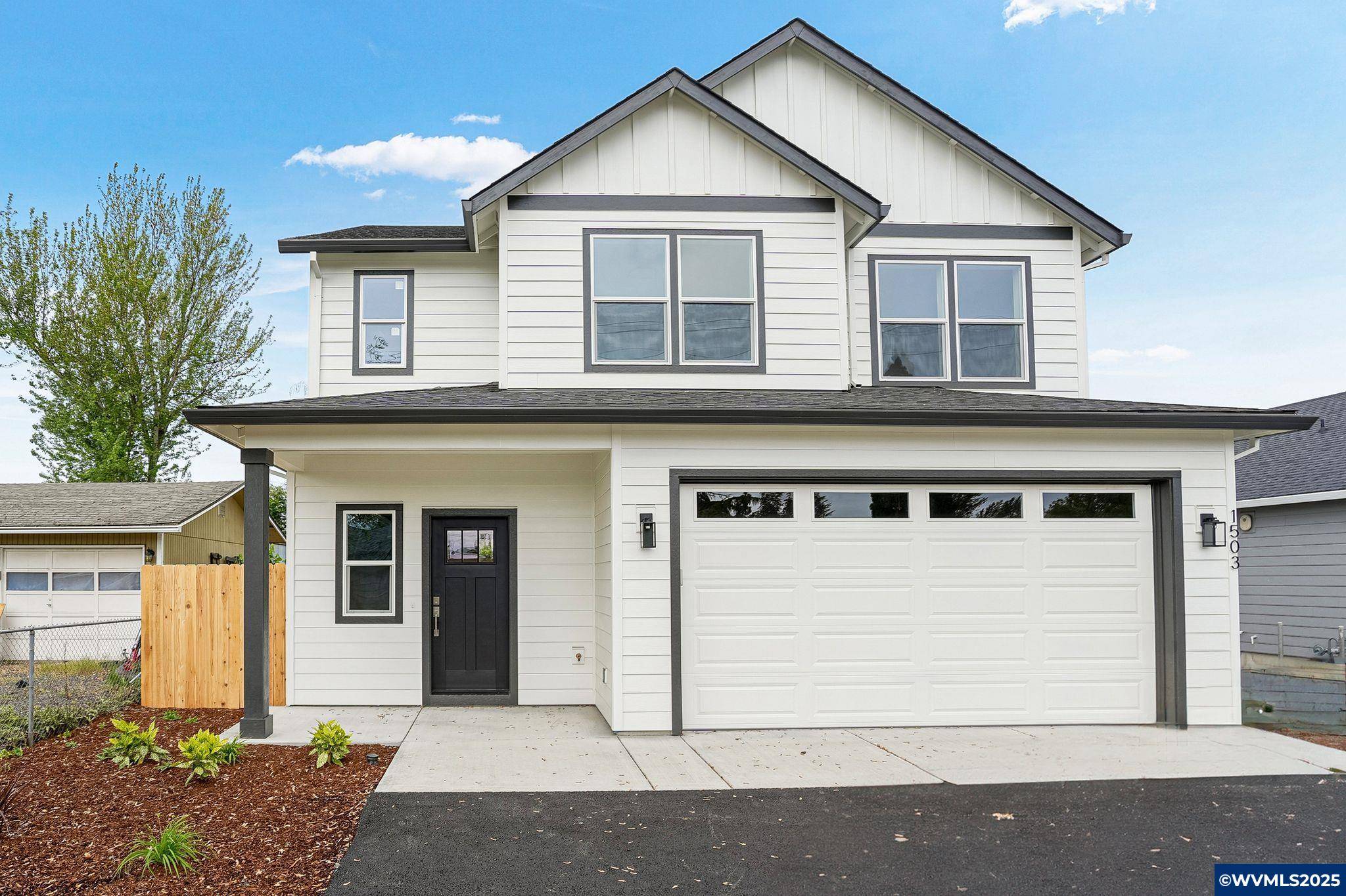 1503 2nd St, Silverton, OR 97381