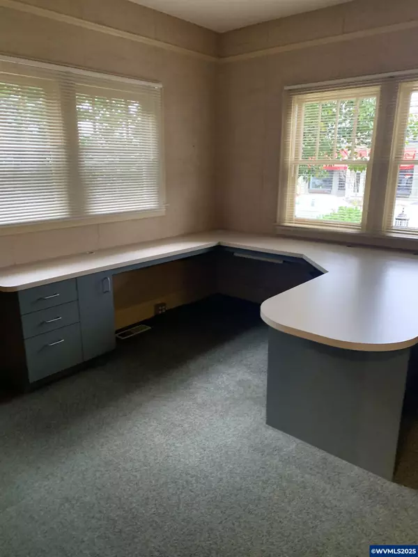 Salem, OR 97301,980 Market St NE NE