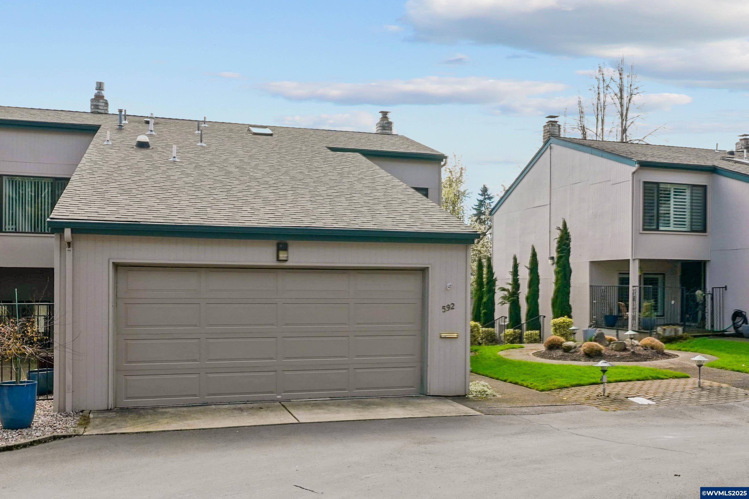 Salem, OR 97302,592 Salem Heights St S S