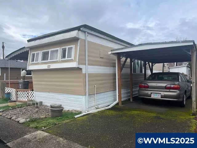 16901 Division St, Portland, OR 97236-1482