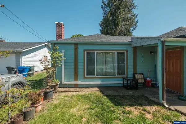 Salem, OR 97305,2012 Hollywood Dr NE NE