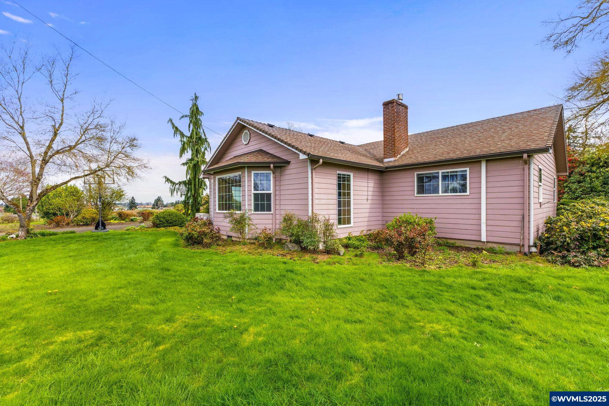 Salem, OR 97305,7896 72nd NE Av
