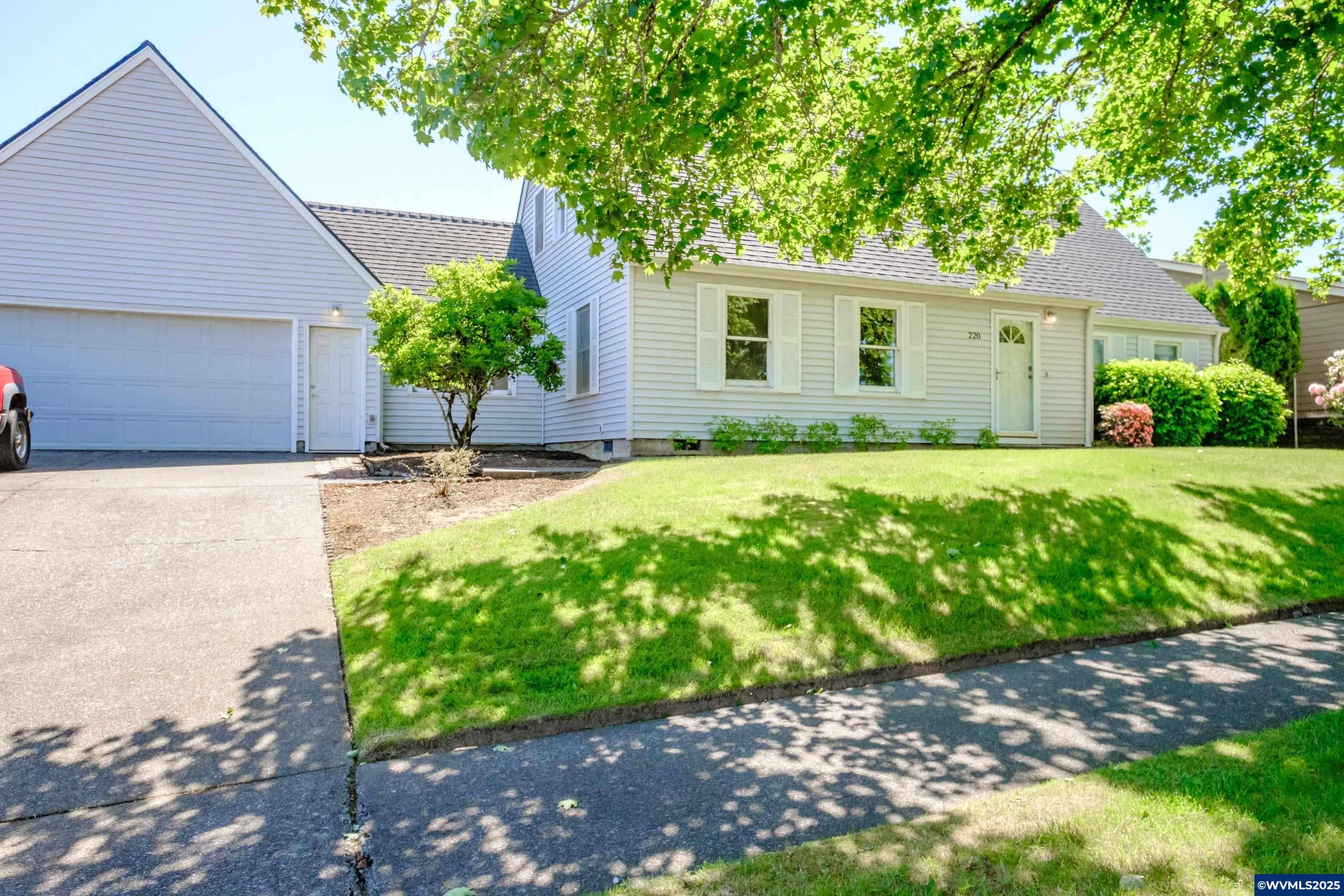 Sublimity, OR 97385,220 Downy Dr