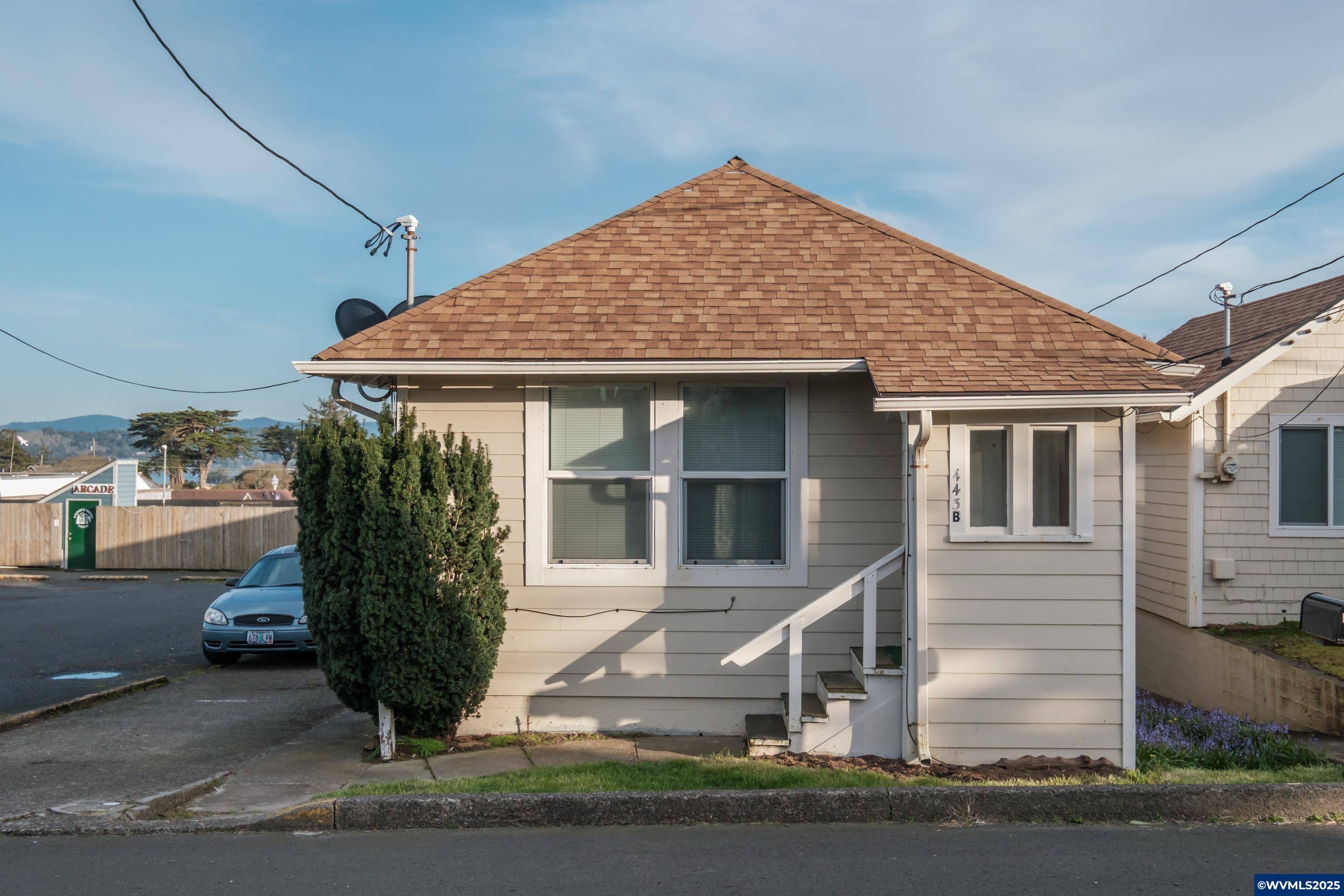 Newport, OR 97365,443 7th St