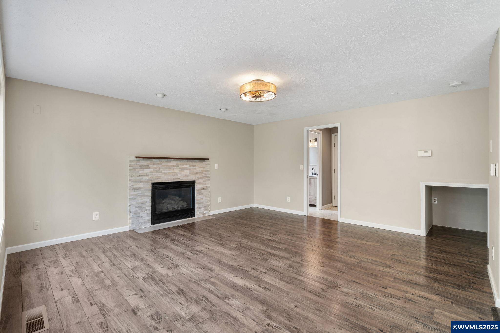 Keizer, OR 97303,5375 Willow Leaf St