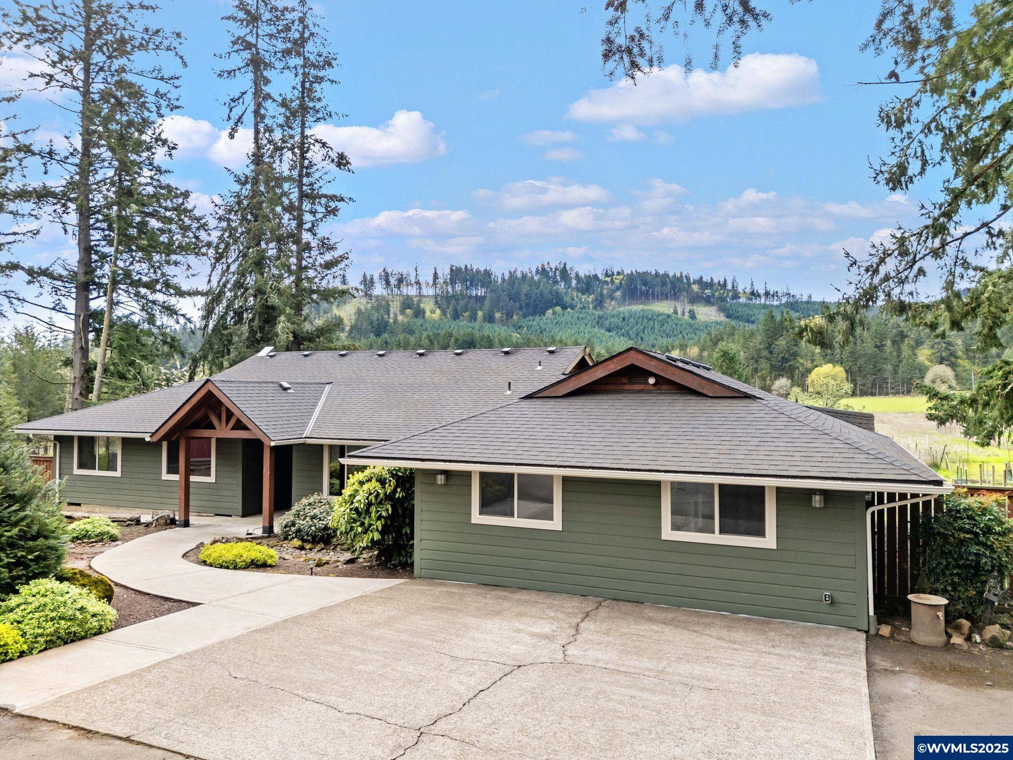 39027 Trillium Ln, Corvallis, OR 97330