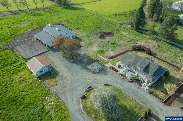 38588 Goar Rd, Scio, OR 97374