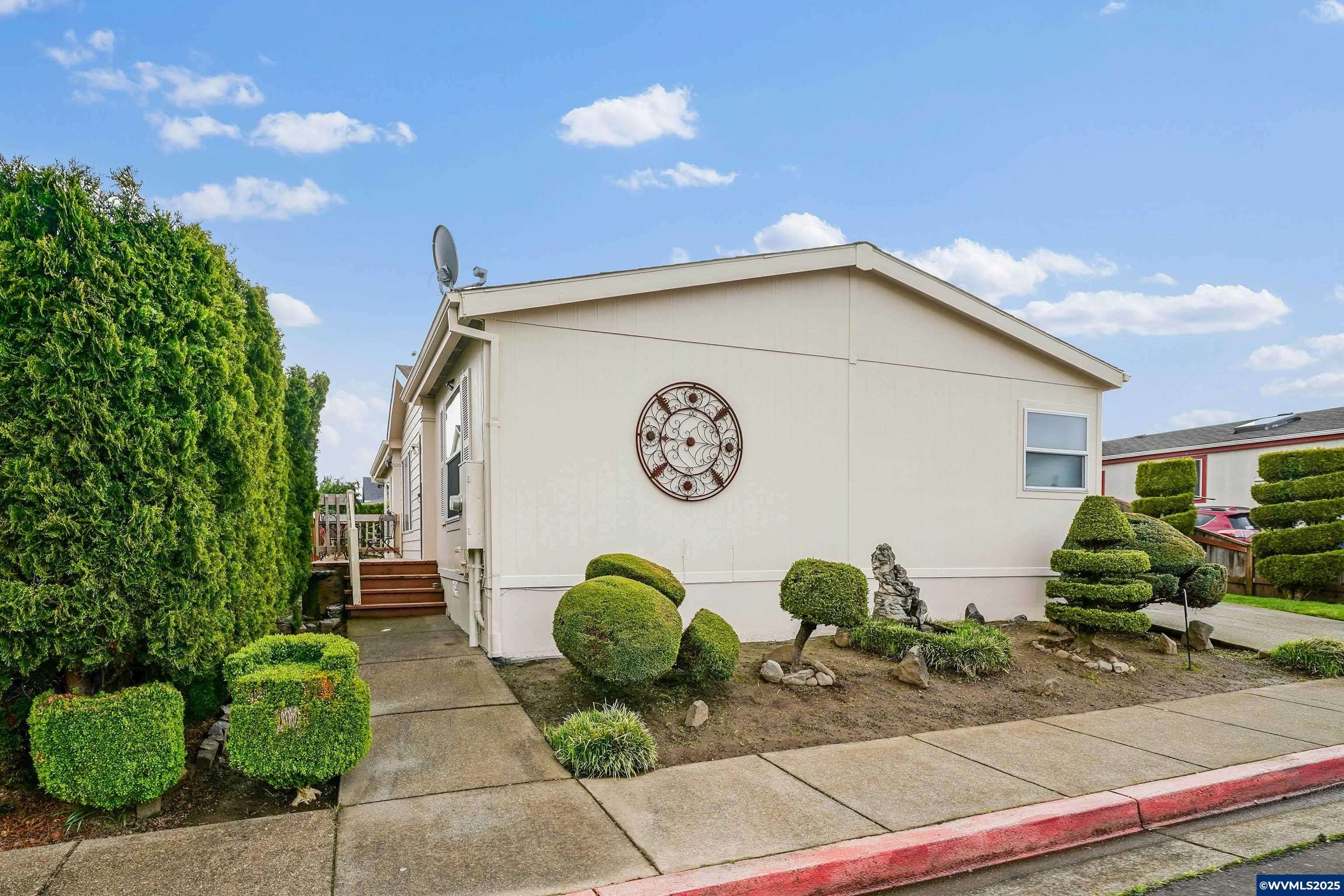 Salem, OR 97305,3034 Hazel Grove St NE NE