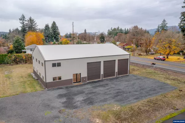 Lyons, OR 97358,2120 Apple Lp