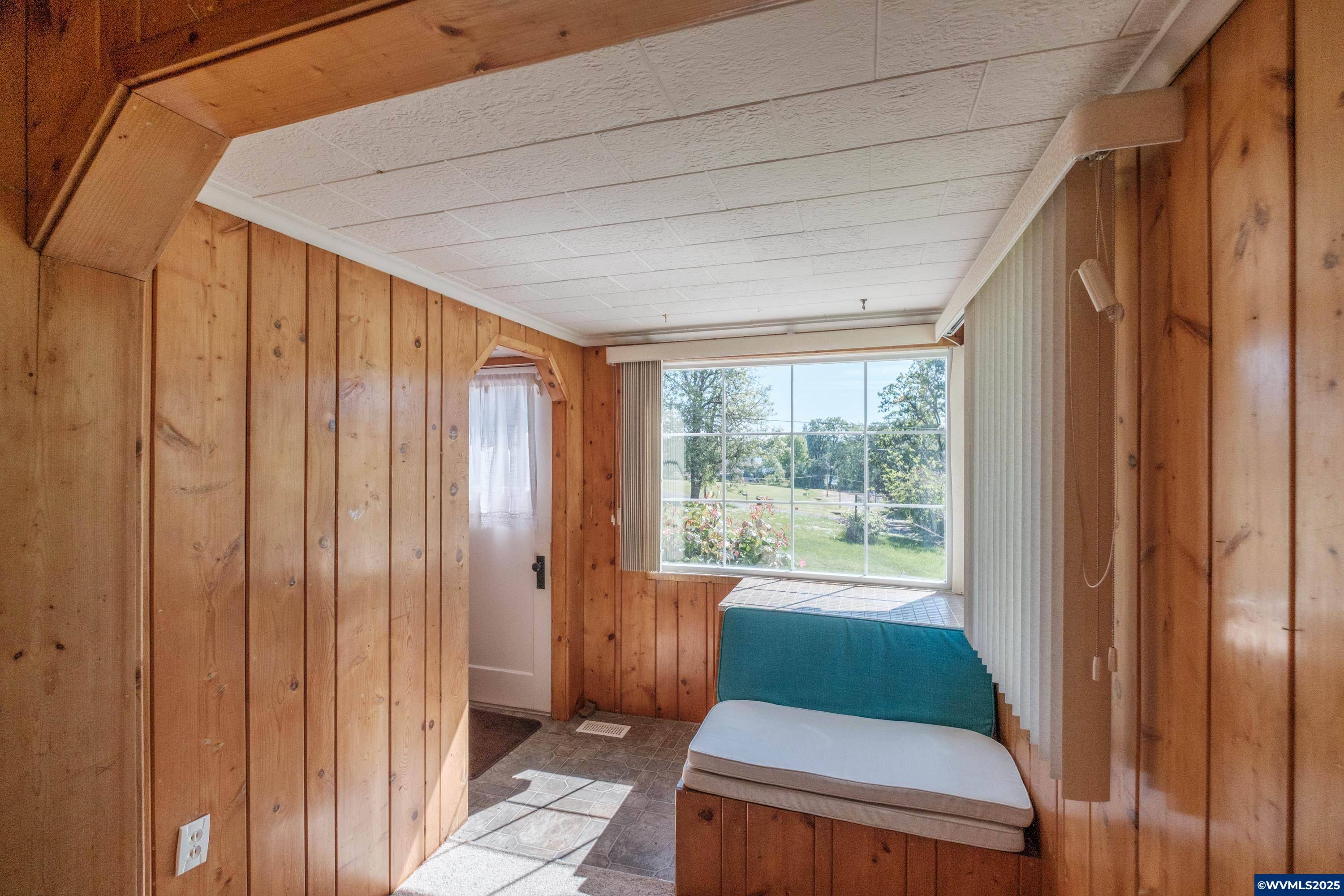 Albany, OR 97321,2533 West Thornton Lake Dr NW NW