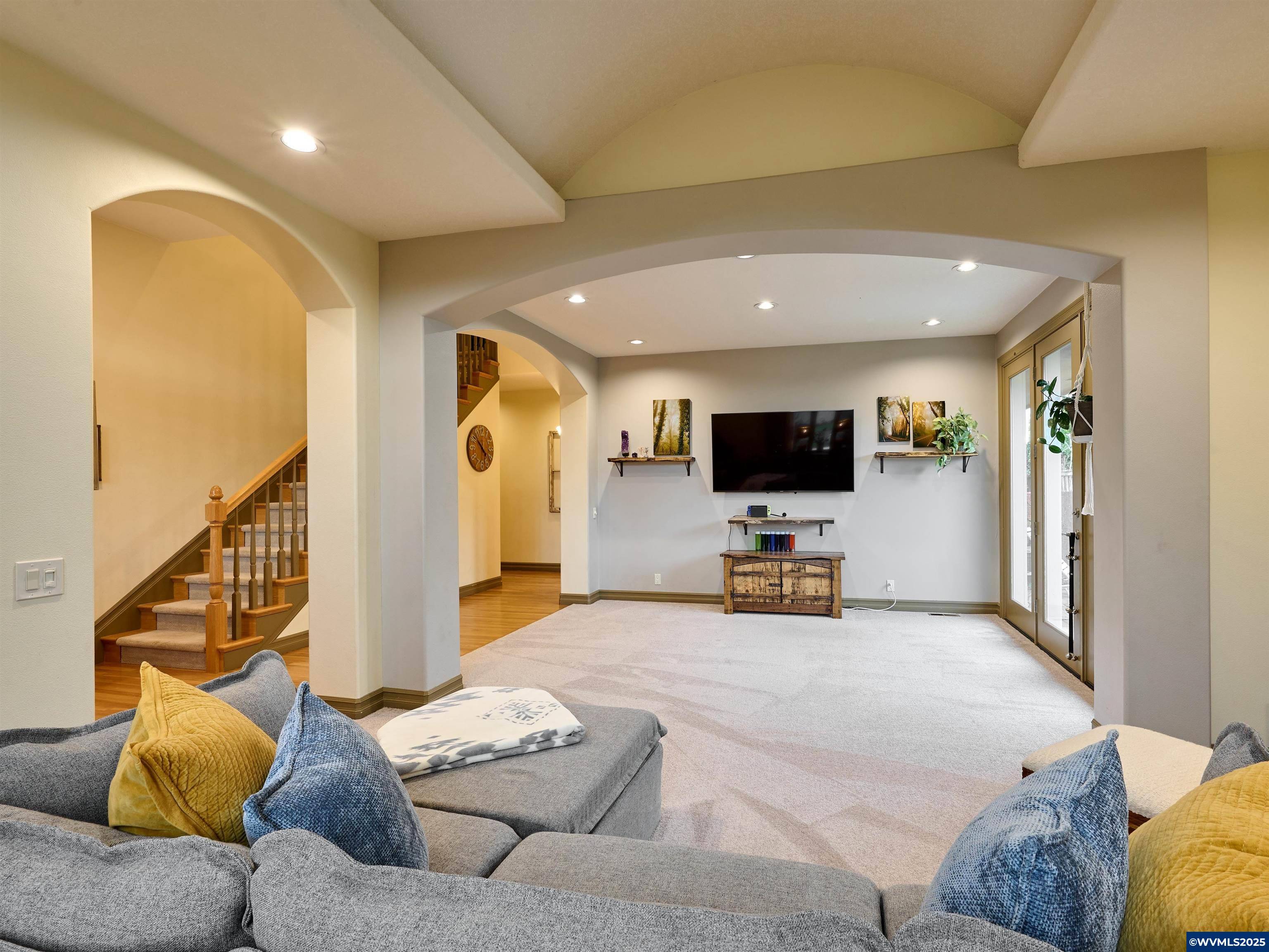 Woodburn, OR 97071,2474 Meridian Dr