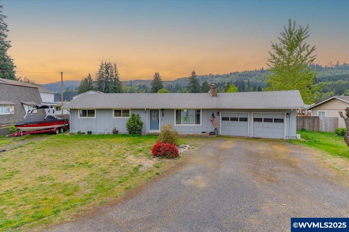 442 Cedar St, Lyons, OR 97358