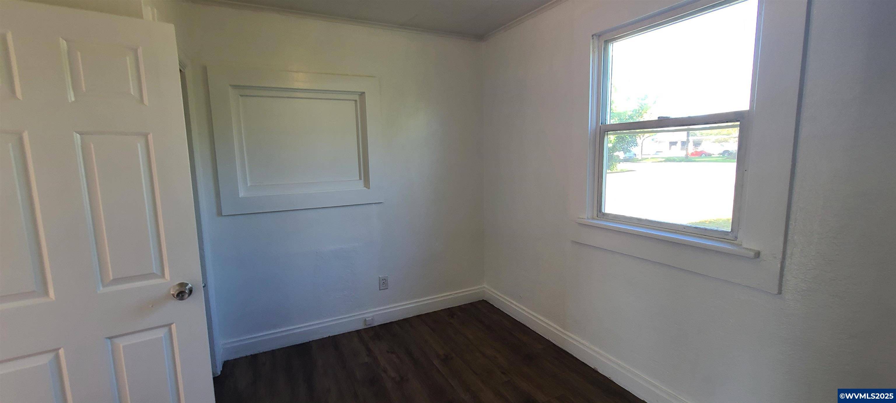 Salem, OR 97301,323 Academy St NE NE