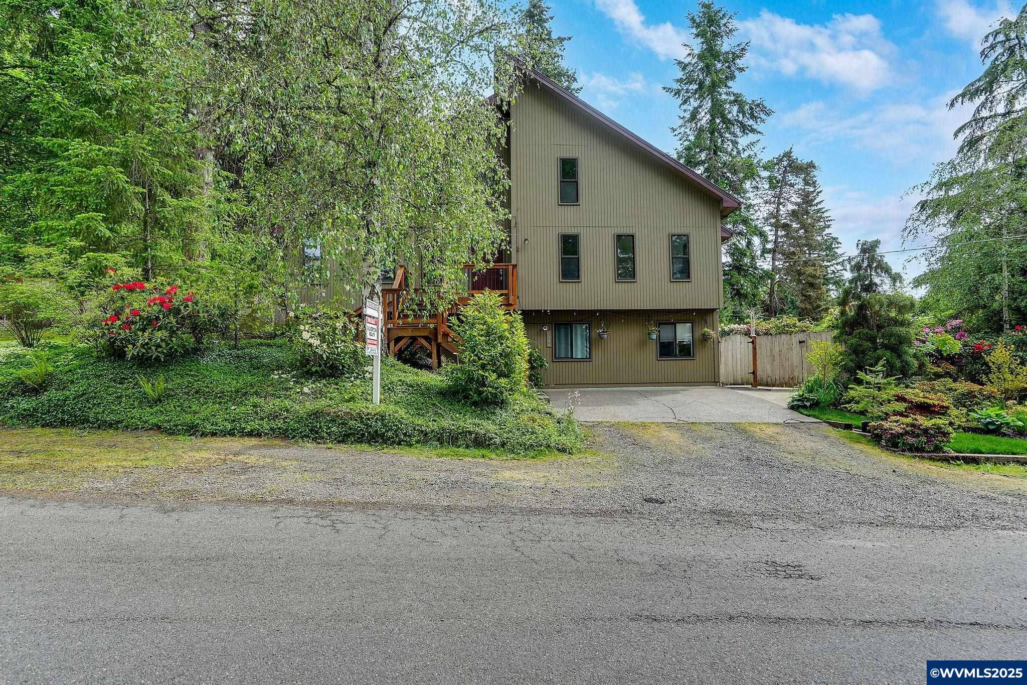 1946 Roberta Av S S, Salem, OR 97302