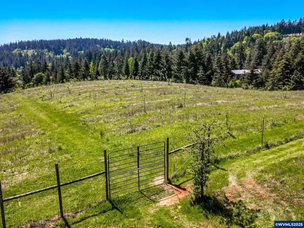Dallas, OR 97338,16070 Oakdale Rd Rd