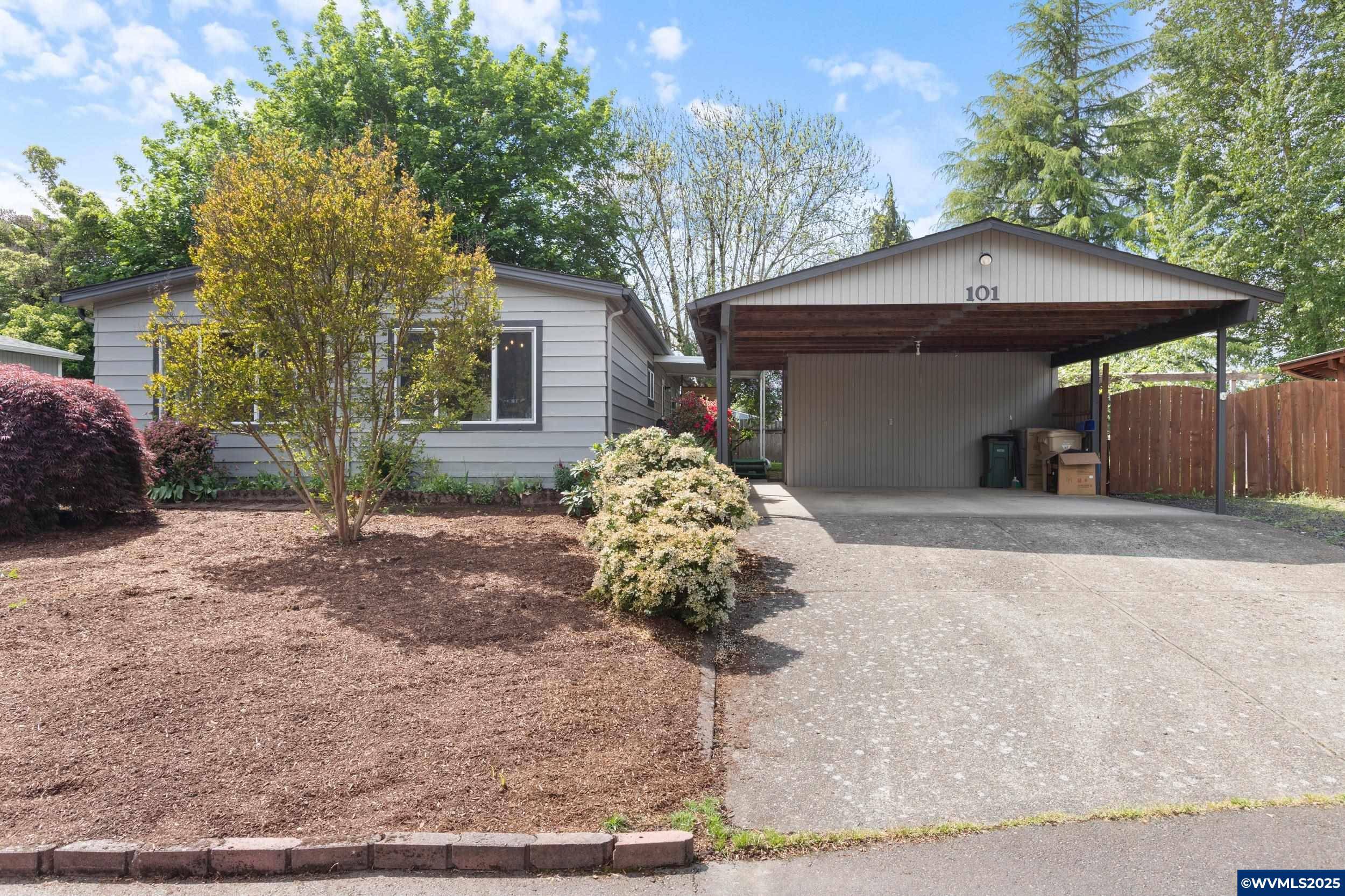 Albany, OR 97322,3800 South Mountain View Dr SE SE