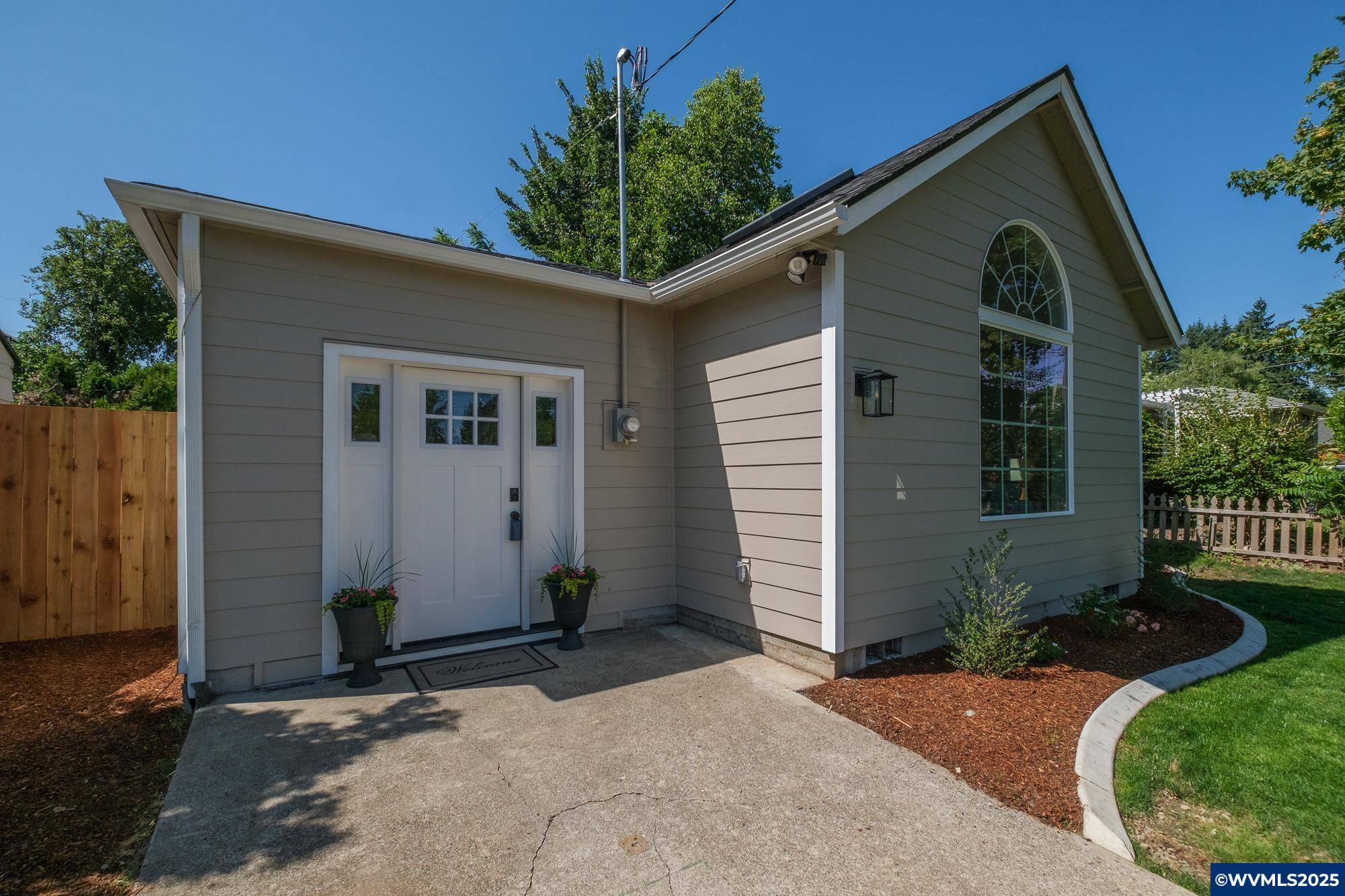 Salem, OR 97302,870 Judson St SE SE