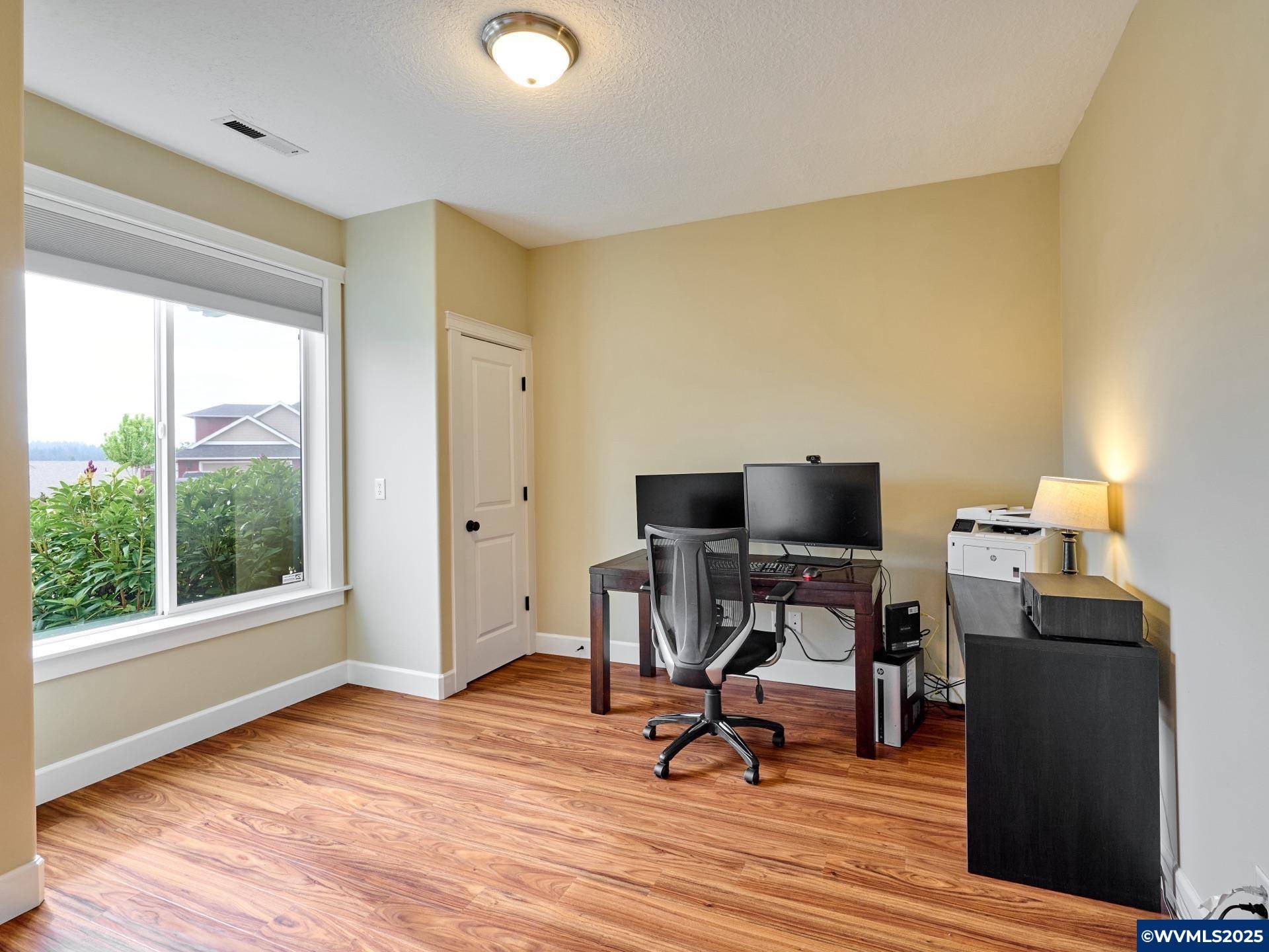 Salem, OR 97306,2231 Genesis Ct SE SE