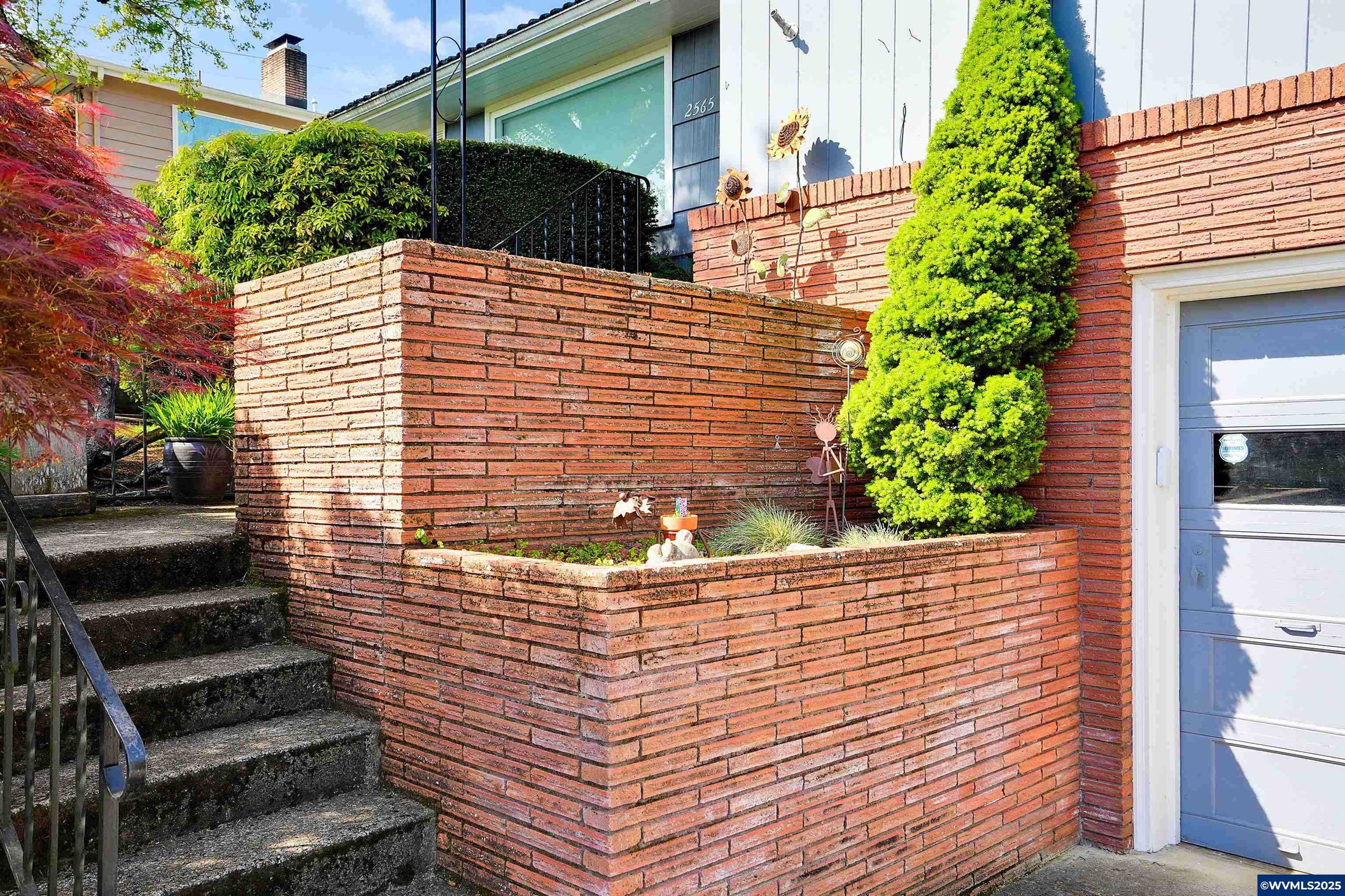 Salem, OR 97302,2565 Sunrise Av S S