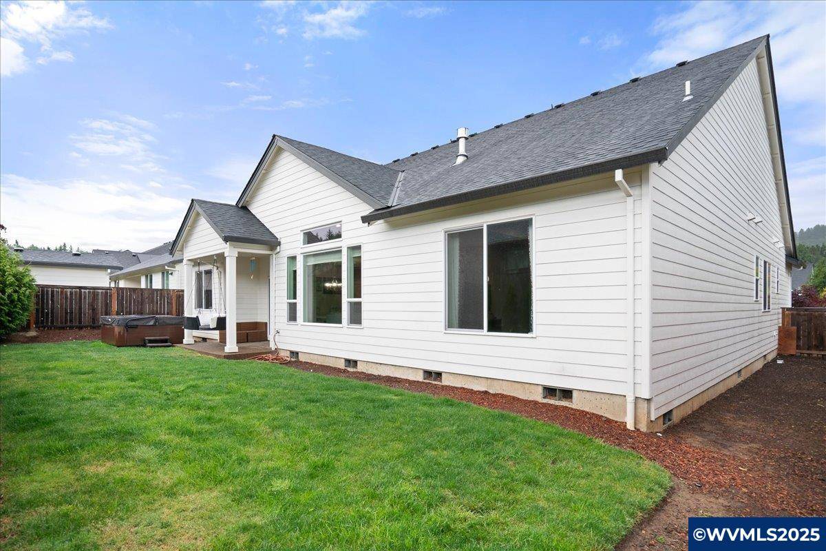 Silverton, OR 97381,1453 Meadow Av