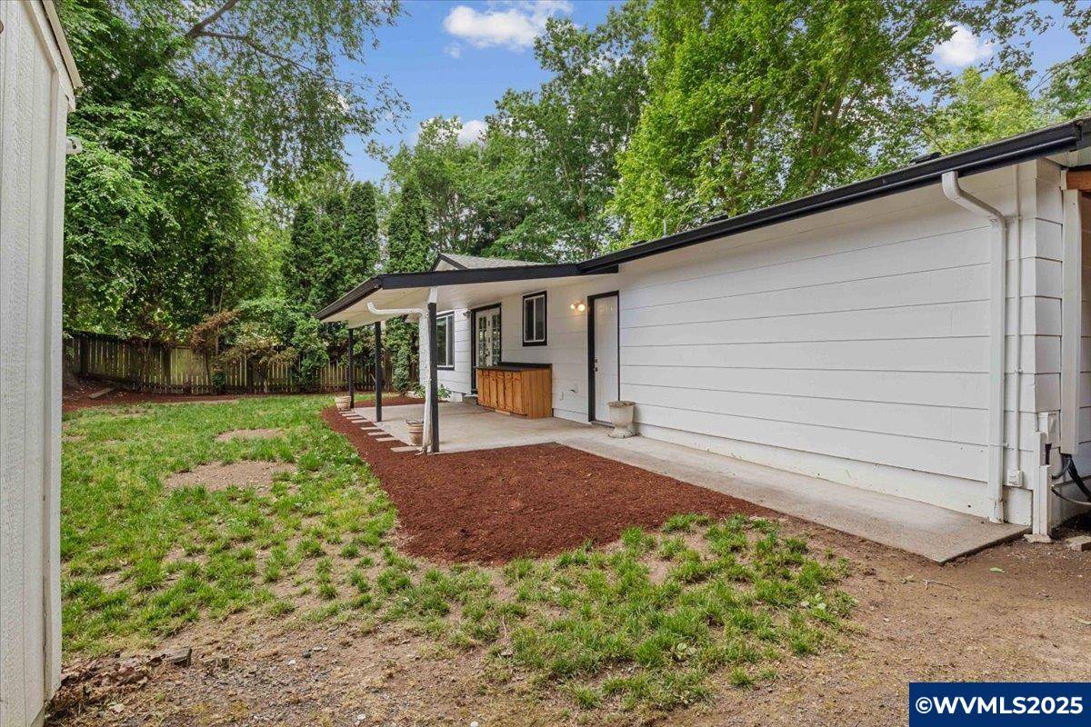 Woodburn, OR 97071,411 Oak St
