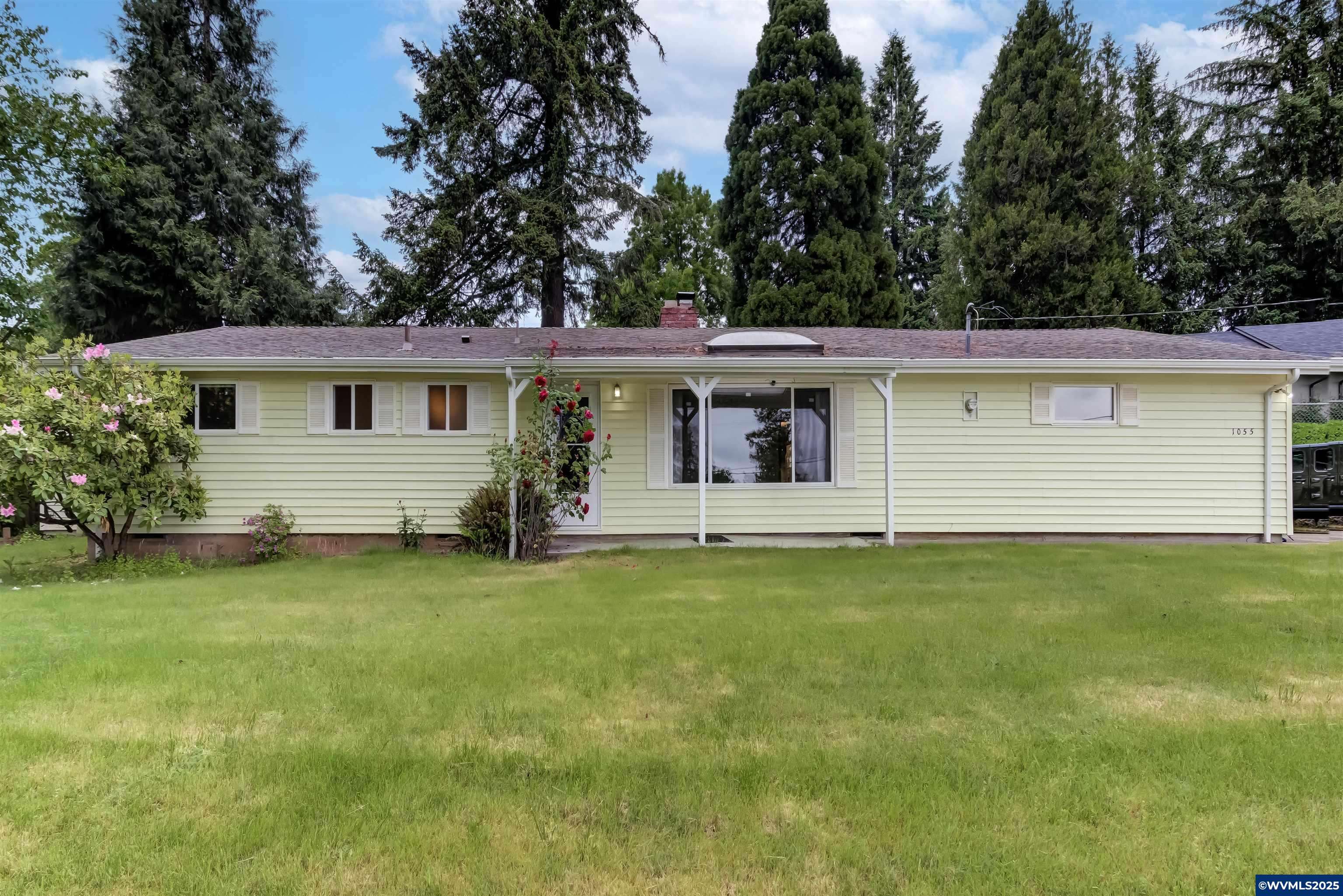 1055 Cascade Dr NW NW, Salem, OR 97304