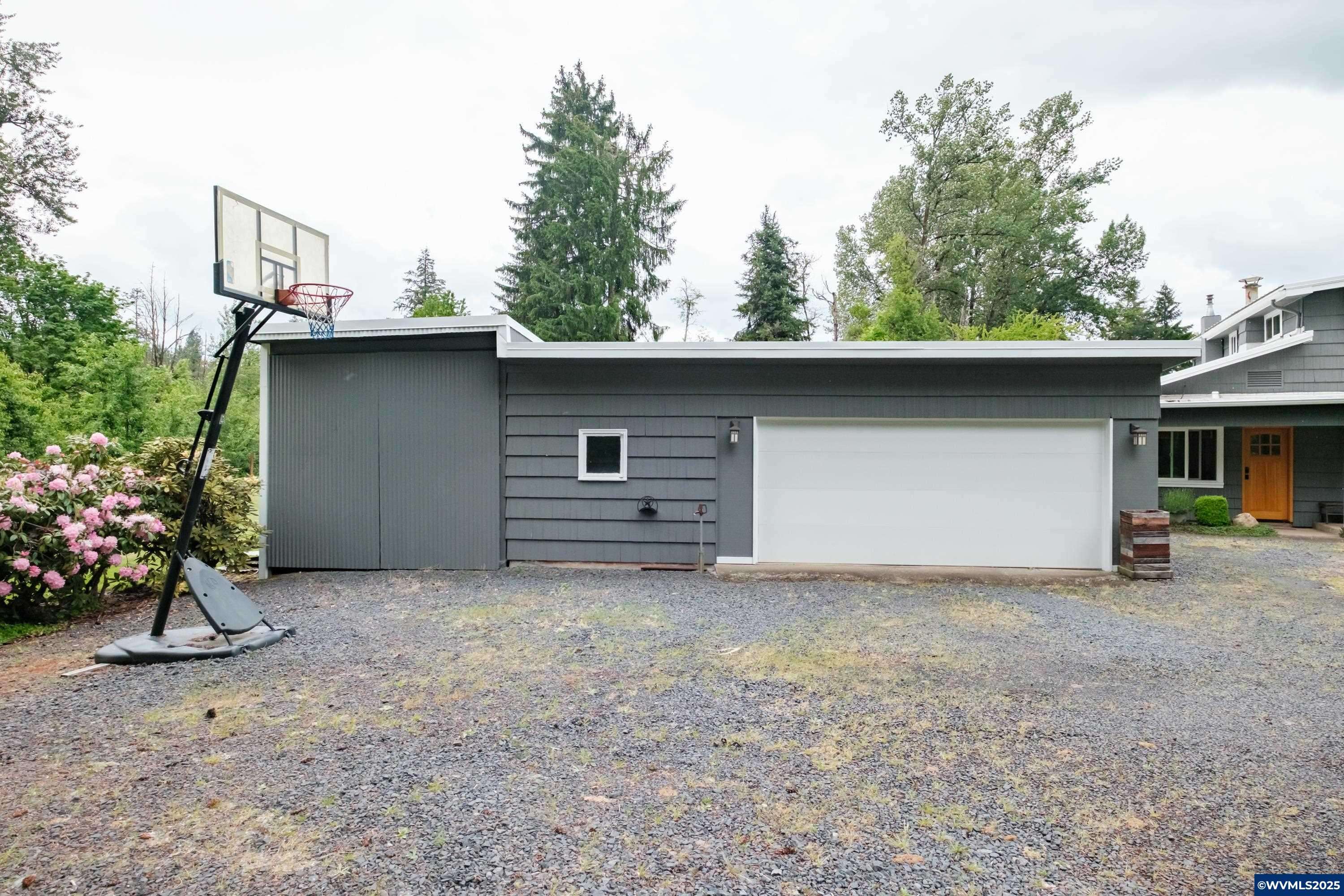 Sweet Home, OR 97386,40325 Upper Calapooia Dr