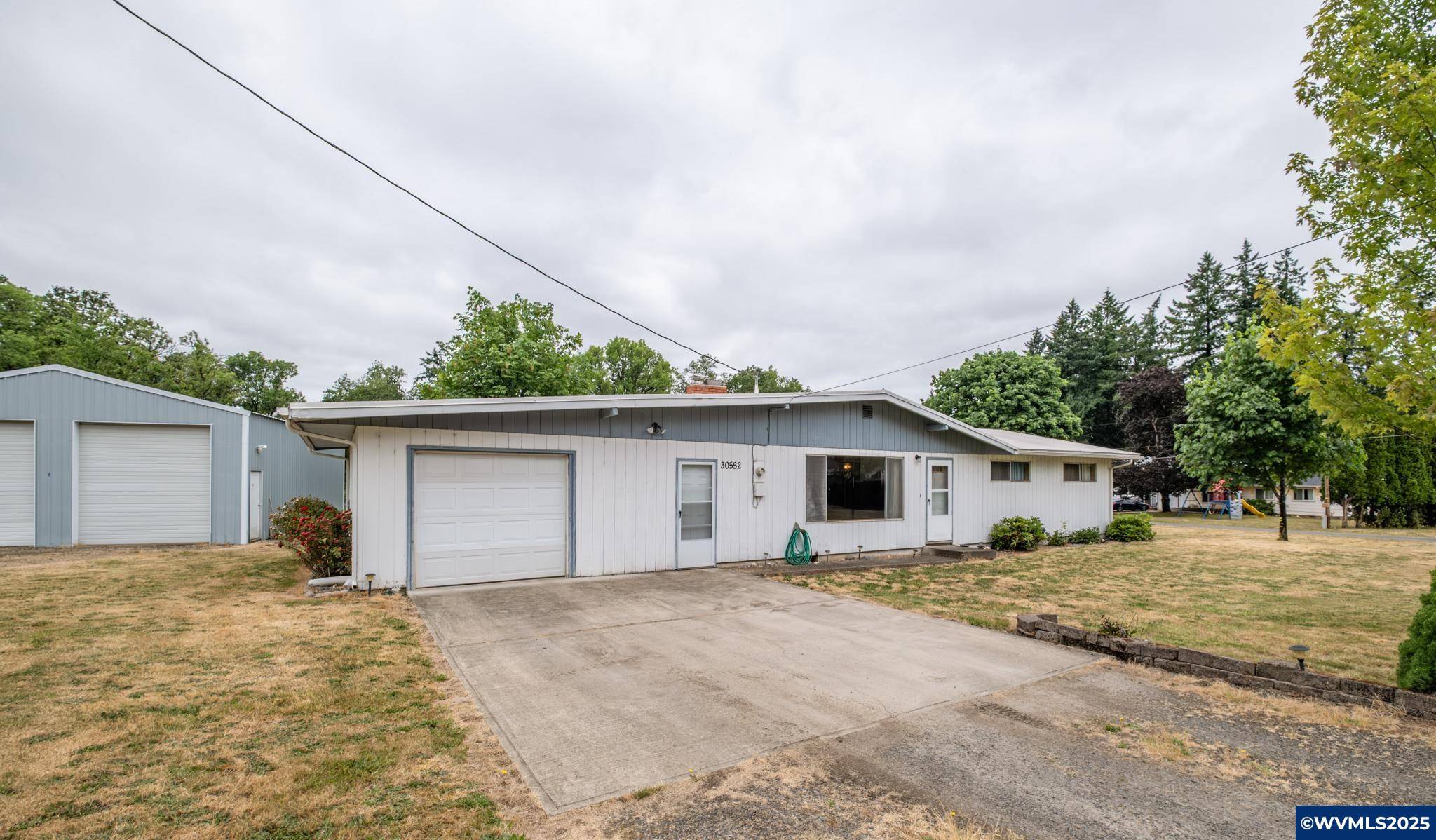 30552 Merry Ln, Lebanon, OR 97355