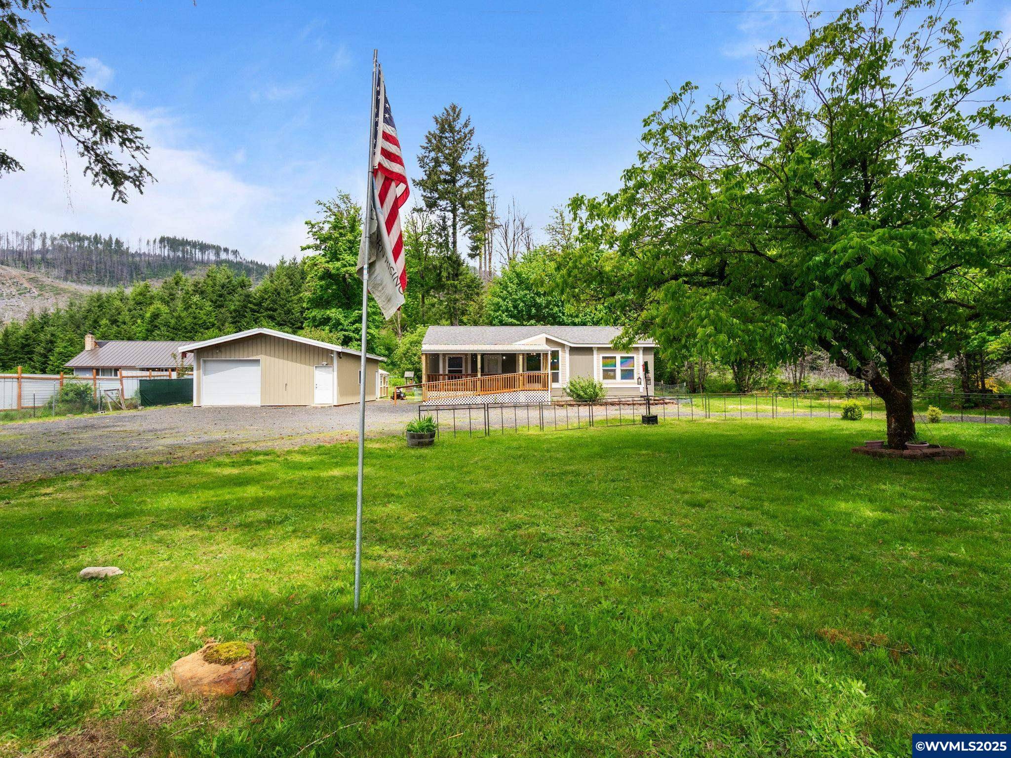 Lyons, OR 97358,33635 North Fork Rd
