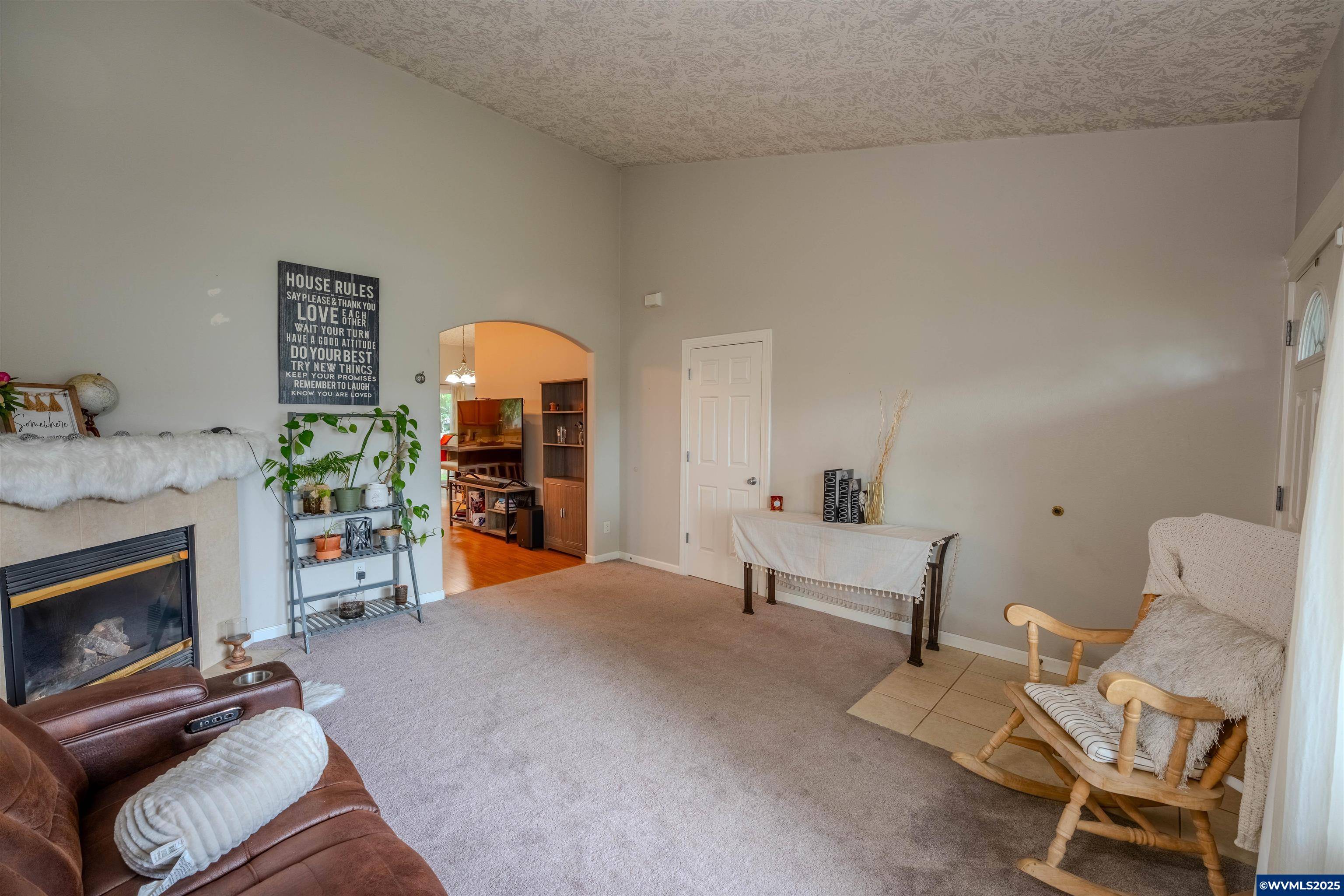 Salem, OR 97305,4378 Hearth St NE NE