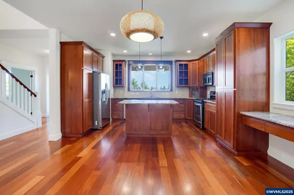 Salem, OR 97302,5125 Mountain Crest Wy