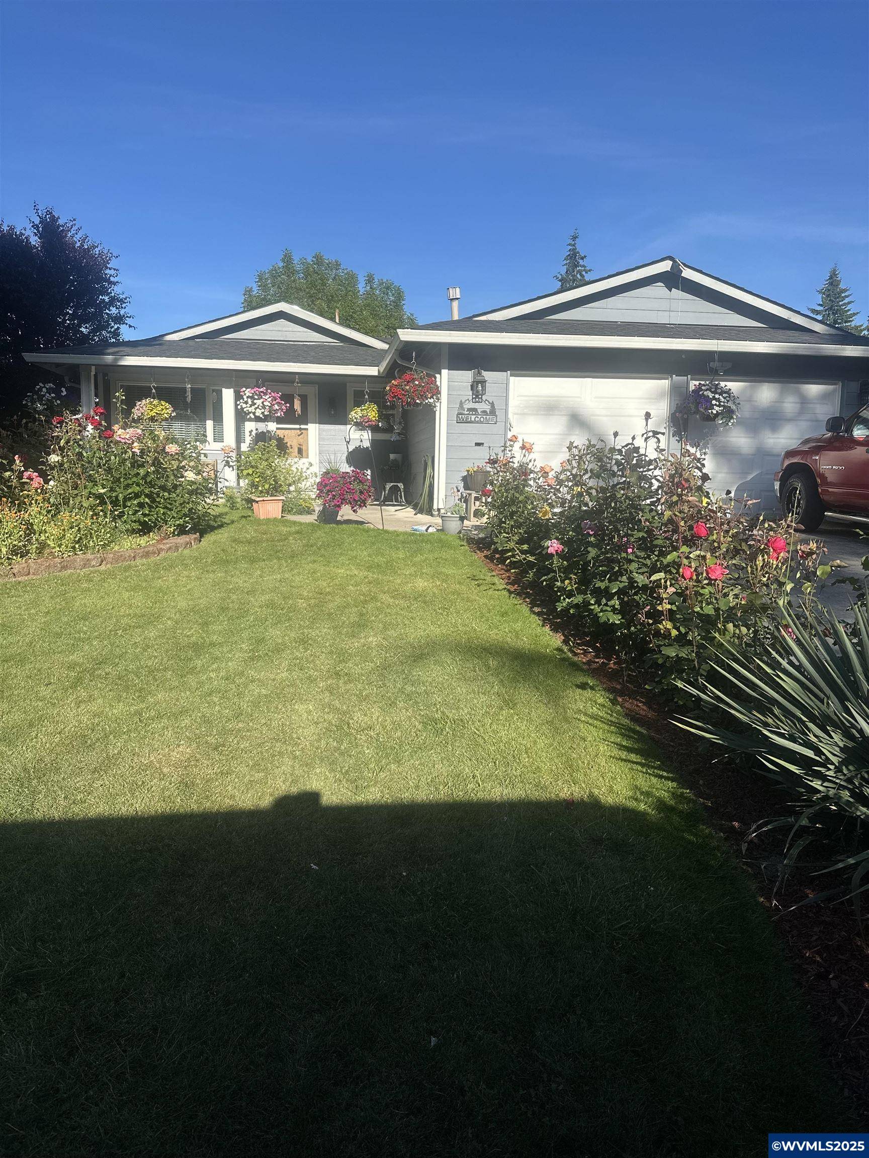 348 Willow Av, Woodburn, OR 97071