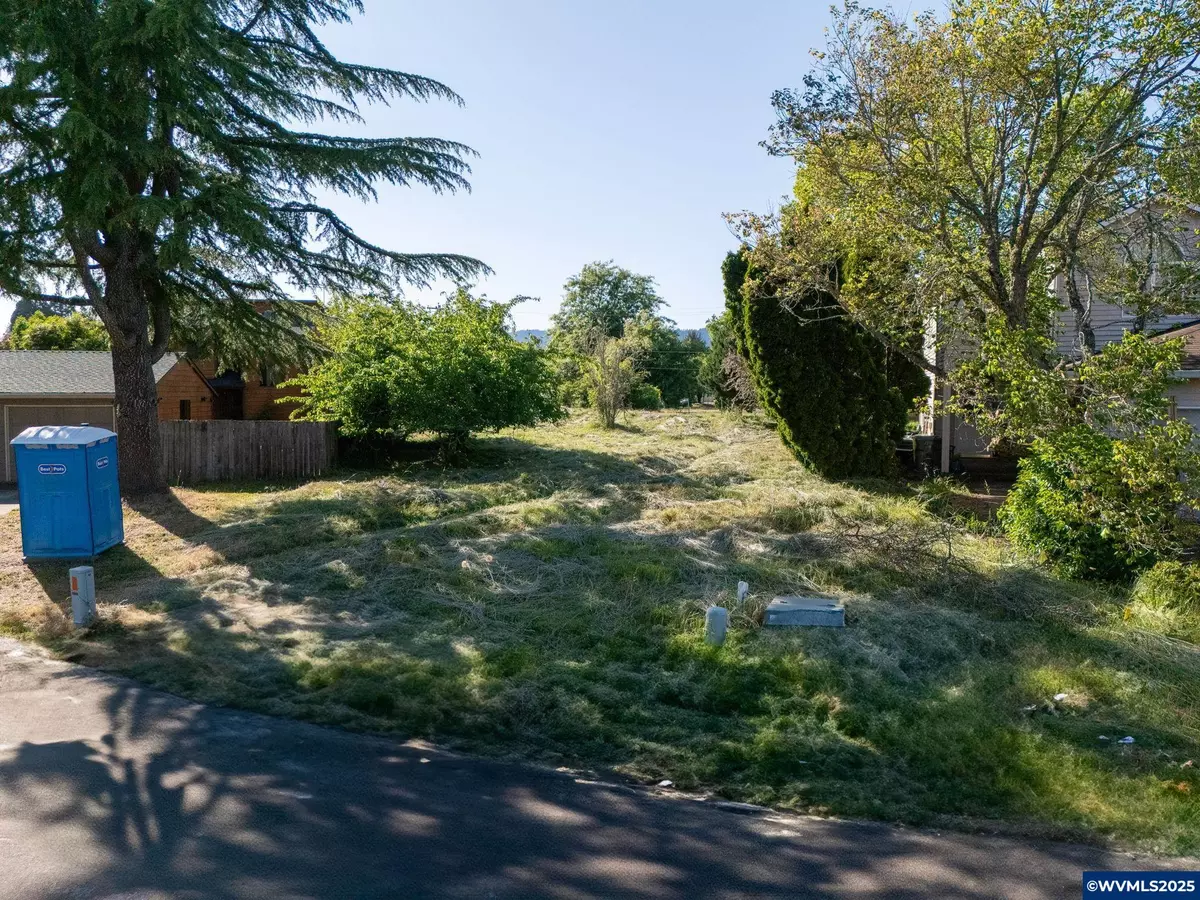 Corvallis, OR 97330,1805 Grant Av