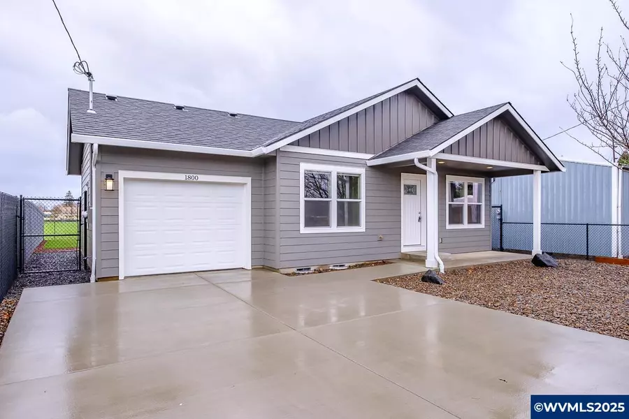 1800 2nd St, Lebanon, OR 97355